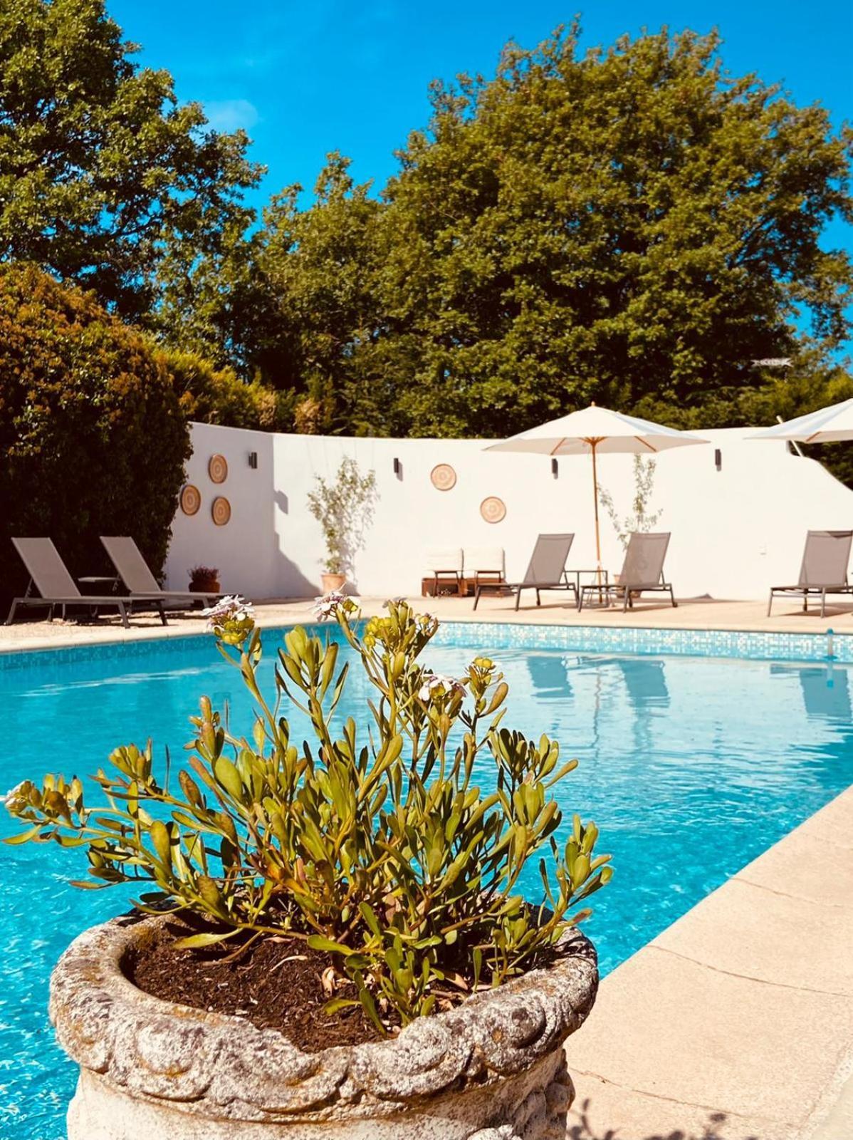 4 Saisons En Provence Bed & Breakfast Saint-Paul-en-Foret Exterior photo