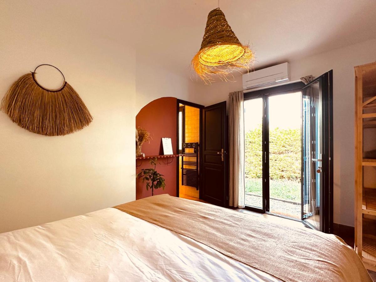 4 Saisons En Provence Bed & Breakfast Saint-Paul-en-Foret Exterior photo