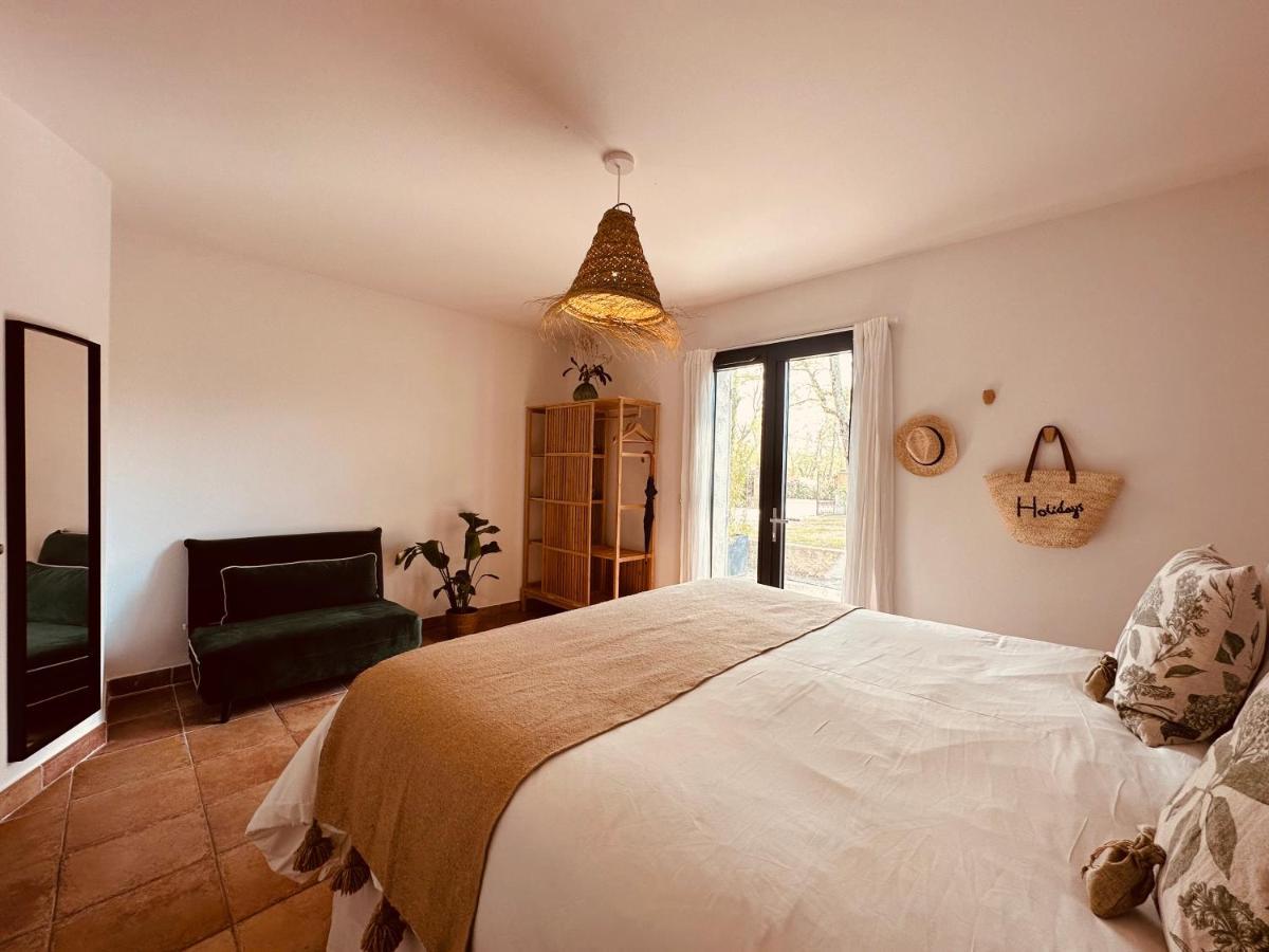 4 Saisons En Provence Bed & Breakfast Saint-Paul-en-Foret Exterior photo