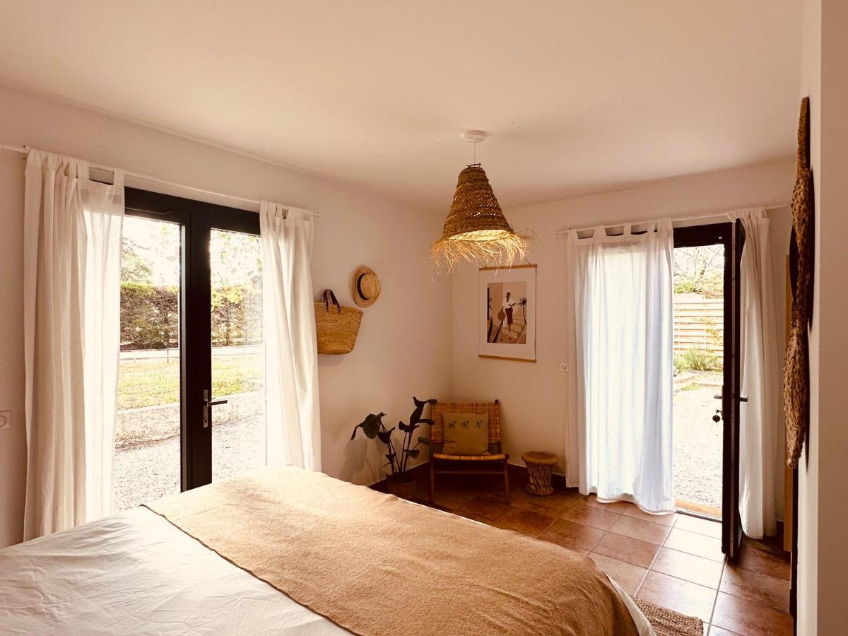 4 Saisons En Provence Bed & Breakfast Saint-Paul-en-Foret Exterior photo