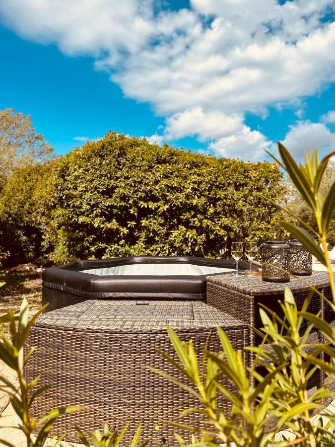4 Saisons En Provence Bed & Breakfast Saint-Paul-en-Foret Exterior photo